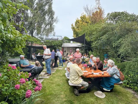Bbq met tuinbezoek Holland